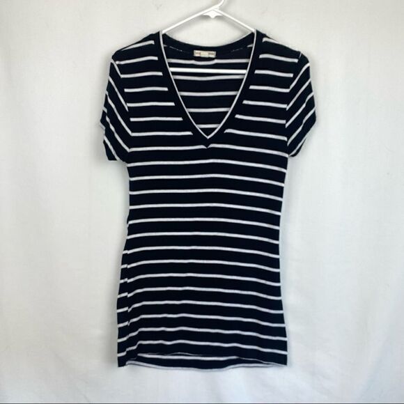 Zenana striped v neck shirt - Picture 1 of 3